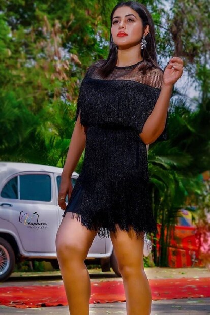  2019 ൽ റിലീസ് ചെയ്ത മധുരരാജയ്ക്കു ശേഷം ഷംന മലയാളത്തെയപേക്ഷിച്ച് മറ്റ് ഭാഷകളിലെ താരമായി മാറുകയായിരുന്നു. എന്നാൽ മലയാളത്തിലെ സൂപ്പർഹിറ്റ്‌ ചിത്രം 'ദൃശ്യം 2' തെലുങ്കിൽ ഒരുങ്ങുമ്പോൾ ഷംന ഒരു വേഷം ചെയ്യുന്നുണ്ട്. ഷംനയുടെ കഥാപാത്രം ഏതെന്ന് ഇപ്പോൾ പുറത്തുവിട്ടിട്ടില്ല. വെങ്കടേഷ്, മീന എന്നിവർ നായികാനായകന്മാരാവുന്ന ചിത്രമാണ് തെലുങ്കിലെ 'ദൃശ്യം 2' (തുടർന്ന് വായിക്കുക)