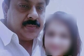 മുൻമന്ത്രി മണികണ്ഠൻ നടിക്കൊപ്പം 