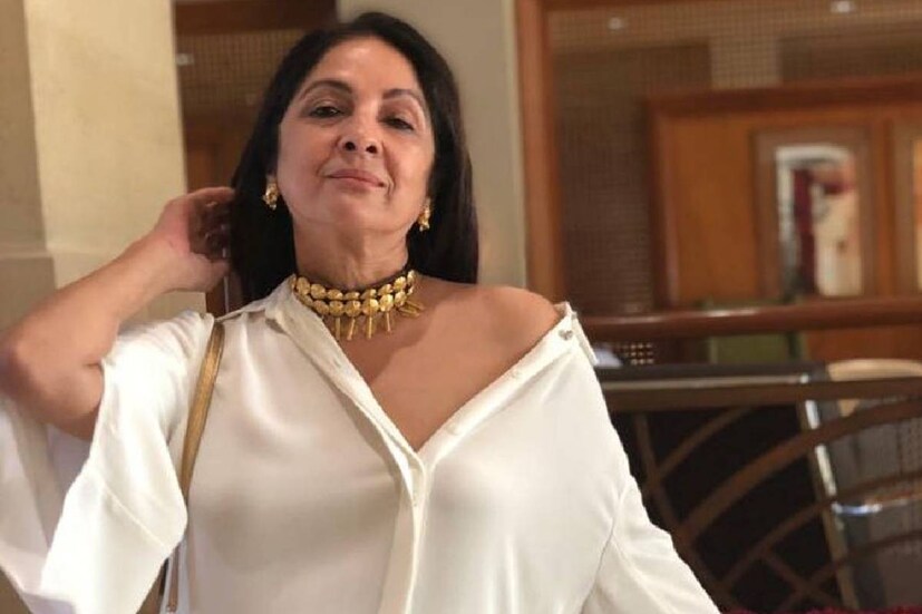 ഏതാനും ദിവസങ്ങളായി ബോളിവുഡ് സിനിമാ ലോകത്ത് നടി നീന ഗുപ്തയുടെ ആത്മകഥ ചർച്ചയാവുകയാണ്. 'സച്ച് കഹൂൻ തോ' എന്ന പുസ്തകം കരീന കപൂർ ആണ് പ്രകാശിപ്പിച്ചത്. തന്റെ വ്യക്തി ജീവിതത്തെയും സിനിമാ ജീവിതത്തെയും കുറിച്ച് നീന ഗുപ്ത ഒട്ടേറെ വെളിപ്പെടുത്തലുകൾ ഈ പുസ്തകത്തിൽ നടത്തിയിട്ടുണ്ട്  ഏതാനും ദിവസങ്ങളായി ബോളിവുഡ് സിനിമാ ലോകത്ത് നടി നീന ഗുപ്തയുടെ ആത്മകഥ ചർച്ചയാവുകയാണ്. 'സച്ച് കഹൂൻ തോ' എന്ന പുസ്തകം കരീന കപൂർ ആണ് പ്രകാശിപ്പിച്ചത്. തന്റെ വ്യക്തി ജീവിതത്തെയും സിനിമാ ജീവിതത്തെയും കുറിച്ച് നീന ഗുപ്ത ഒട്ടേറെ വെളിപ്പെടുത്തലുകൾ ഈ പുസ്തകത്തിൽ നടത്തിയിട്ടുണ്ട്