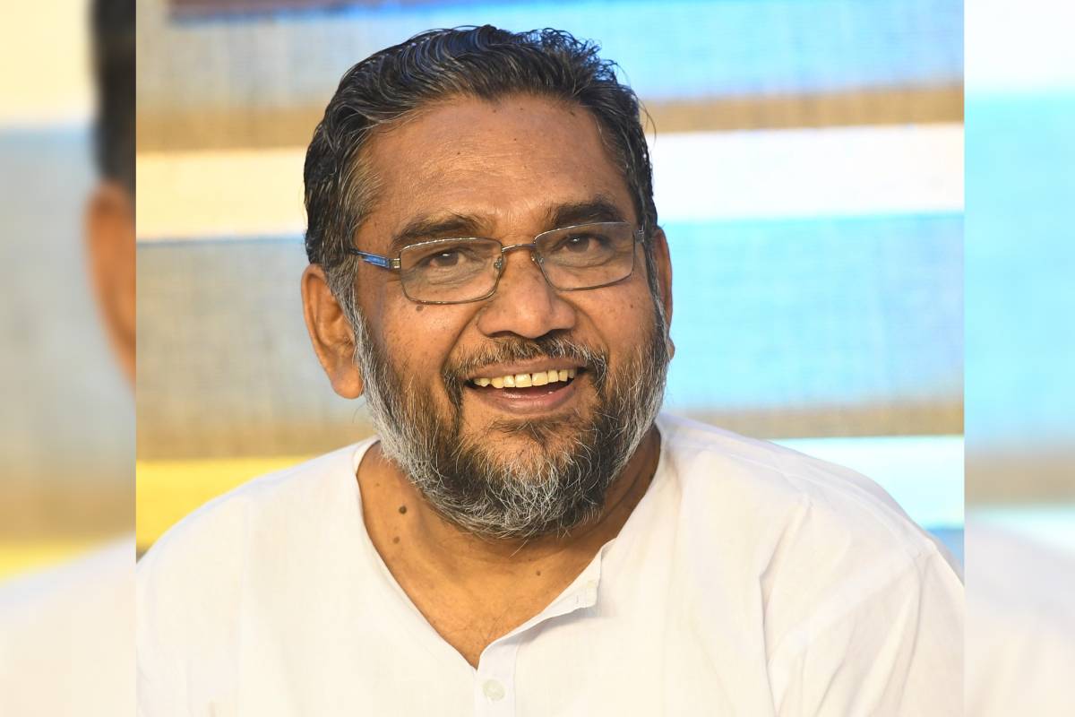 'മരംകൊള്ള'; നിലവിലെ അന്വേഷണം യഥാർത്ഥ പ്രതികളെ രക്ഷിക്കാനുള്ള പ്രഹസനം; സിബിഐ അന്വേഷിക്കണം