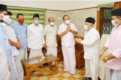 കൂടിക്കാഴ്ചയുടെ ചിത്രം  കൂടിക്കാഴ്ചയുടെ ചിത്രം