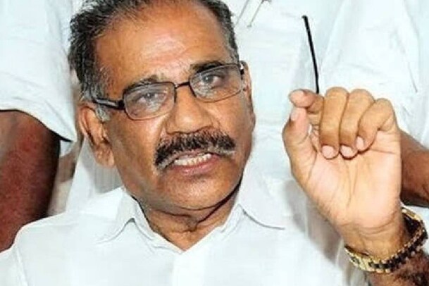 'ഫോൺ വിളിച്ച് പീഡന പരാതി അട്ടിമറിക്കാൻ ശ്രമിച്ചു'; മന്ത്രി എ.കെ ശശീന്ദ്രനെതിരെ പരാതിക്കാരി