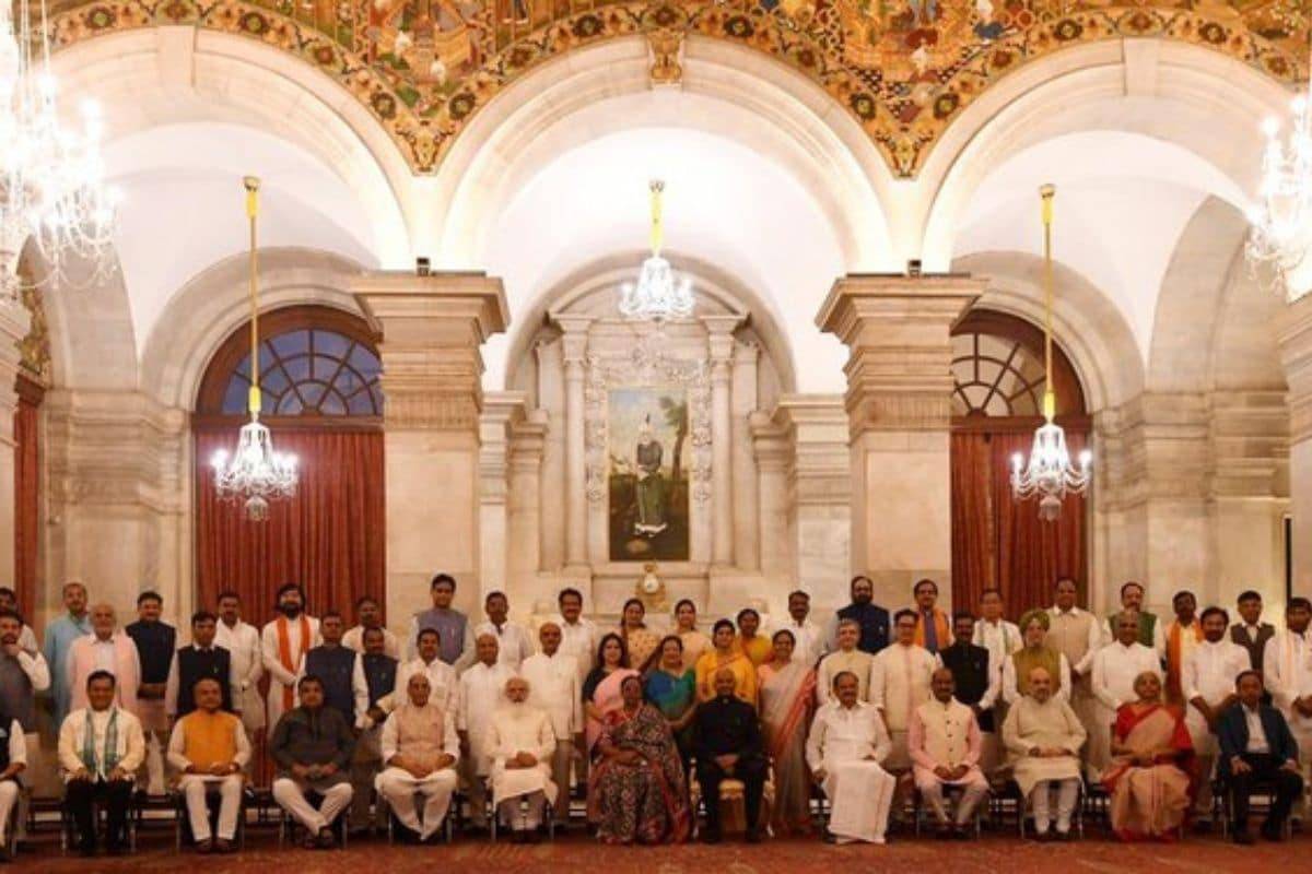 Cabinet Reshuffle | മുഖംമിനുക്കി രണ്ടാം മോദി മന്ത്രിസഭ; 43 മന്ത്രിമാർ സത്യപ്രതിജ്ഞ ചെയ്തു