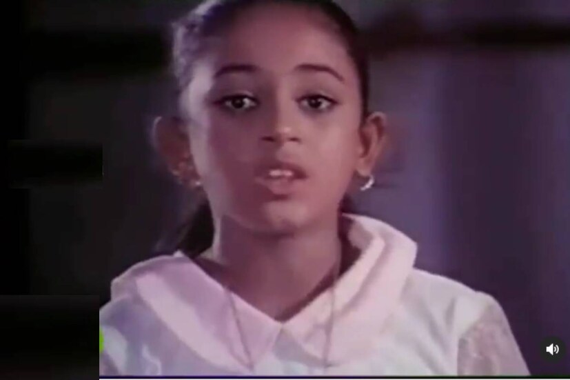  മലയാളികളുടെ 'നാഗവല്ലി'യായി അരങ്ങുവാണ ശോഭനയാണ് ഈ ചിത്രത്തിൽ. സാജൻ ബിനാ സുഹഗാൻ എന്ന ഹിന്ദി സിനിമയുടെ റീമേക് ആണ് 'മംഗളനായകി'