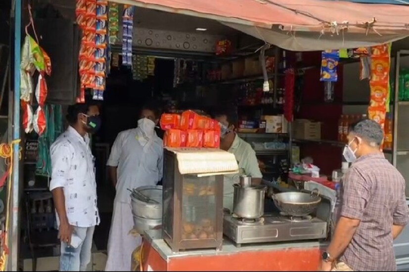  വാർഡുകളിൽ നാളെ സൂപ്പർ ക്ലോറിനേഷൻ നടത്തുന്നതിനാൽ ജലം ഉപയോഗിക്കരുതെന്ന് നഗരസഭ അറിയിച്ചു. ആലിശ്ശേരി, ചുടുകാട് പമ്പ് ഹൗസുകളുടെ പരുധിയിൽ വരുന്ന  15 വാർഡുകളിലാണ് ആദ്യ ശുചീകരണം പരിശോധനകൾ വ്യാപിപ്പിക്കുമെന്ന് അധികൃതർ പറയുമ്പോഴും കുടിവെള്ളത്തിൽ മാലിന്യം കലരുന്നത് എവിടെനിന്നാണെന്ന് കണ്ടെത്താൻ കഴിയാത്ത സാഹചര്യത്തിൽ ജനങ്ങളിൽ ആശങ്ക വർദ്ധിക്കുകയാണ്. എന്നാൽ കാര്യങ്ങൾ നിയന്ത്രണ വിധേയമാണെന്ന കാഴ്ചപ്പാടാണ് ജില്ലാ ഭരണകൂടത്തിന്.