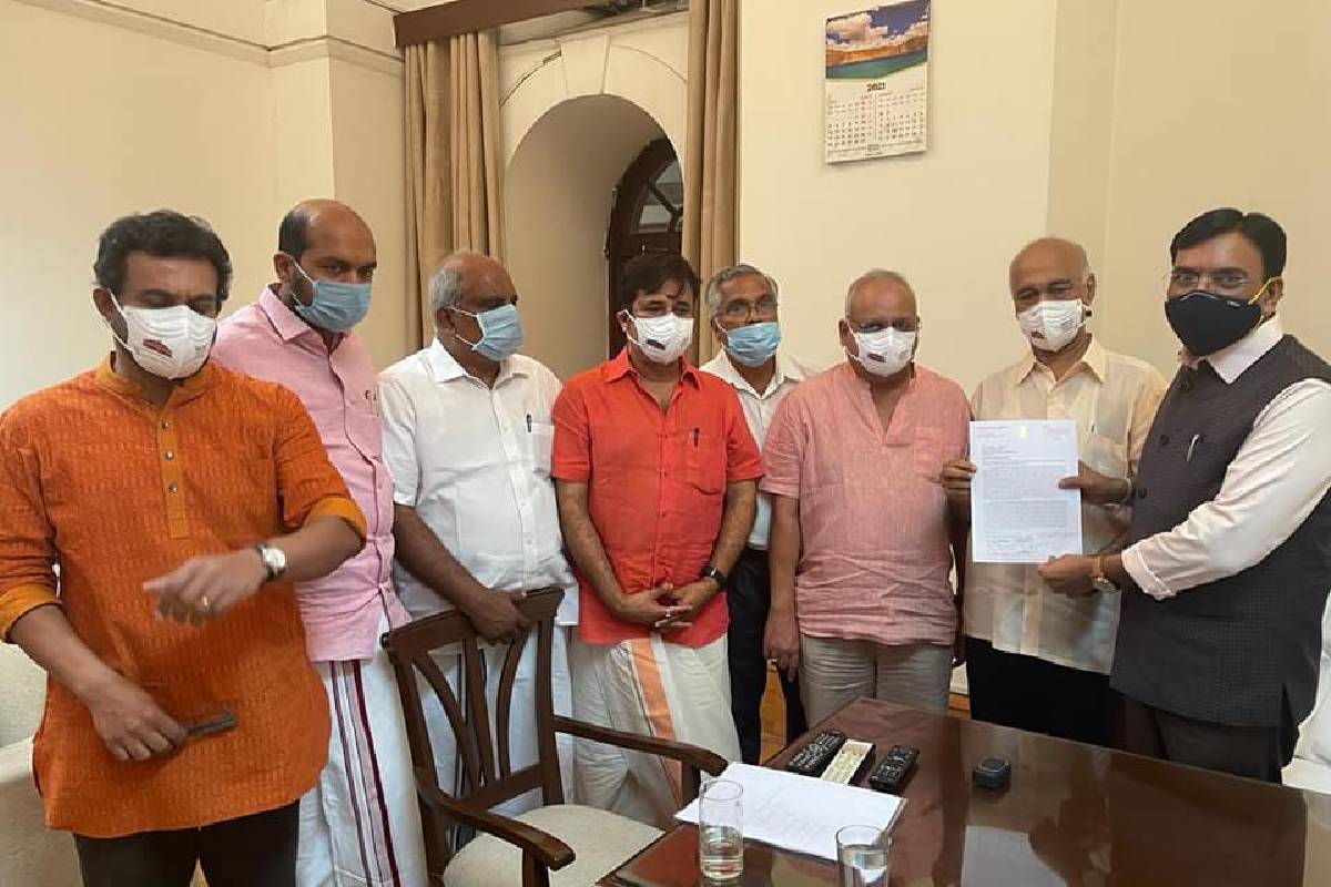 കേരളത്തിന് കൂടുതല്‍ വാക്‌സിന്‍ അനുവദിക്കും; കേന്ദ്ര ആരോഗ്യമന്ത്രി ഉറപ്പ് നല്‍കി