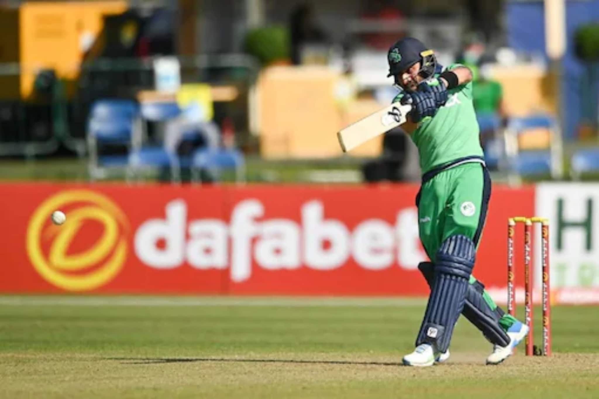 എട്ടാമനായി ഇറങ്ങി സെഞ്ചുറി, അയർലൻഡ് ടീമിലെ ഇന്ത്യൻ വംശജനായ സിമി സിങ് കുറിച്ചത് ലോക റെക്കോർ