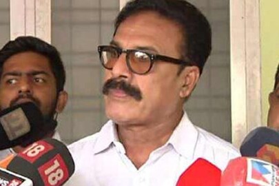 തൃശൂർ മേയര്‍ എം കെ വർഗീസ്