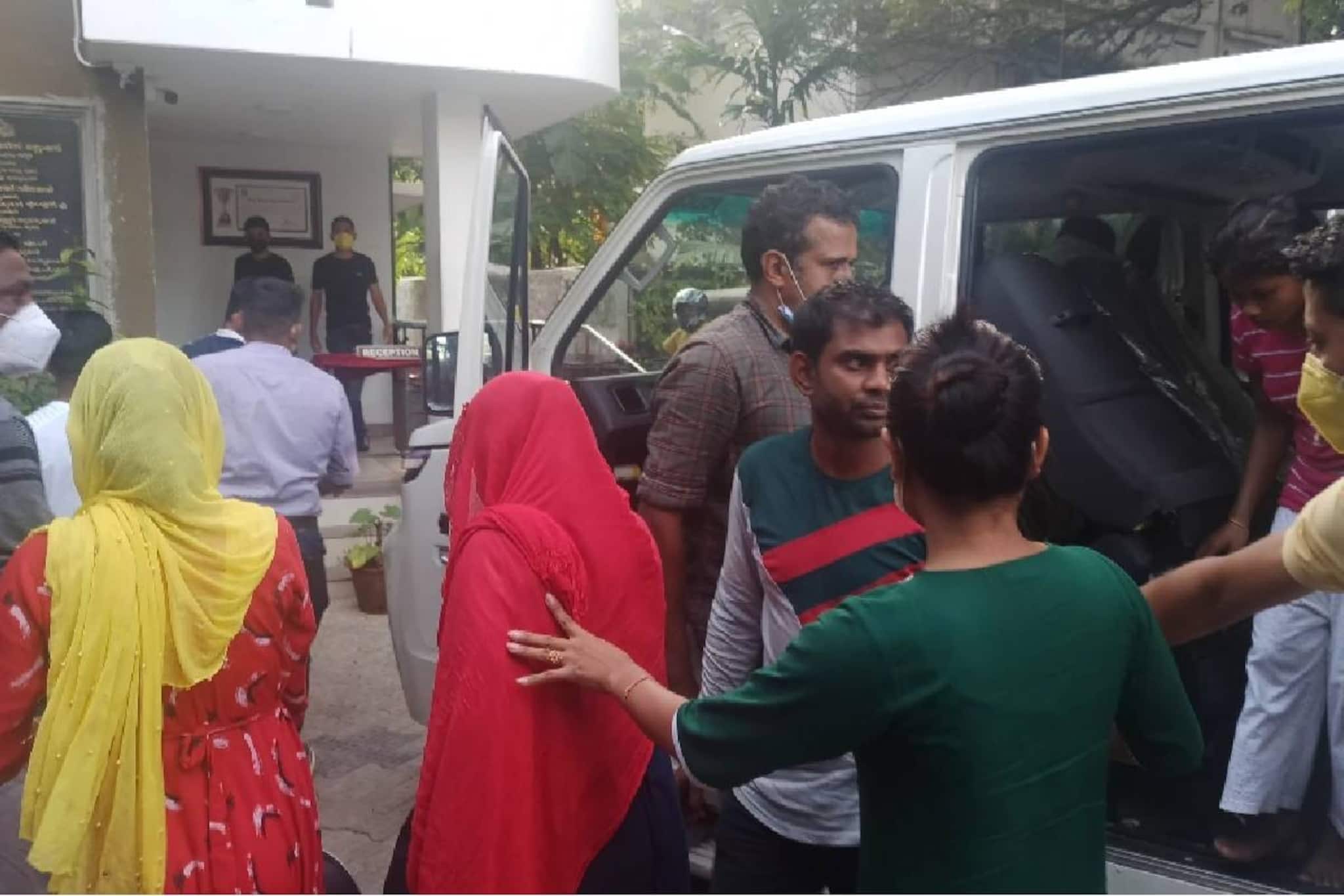 ദമ്പതികളെന്ന വ്യാജേന പെൺവാണിഭ സംഘം നടത്തി