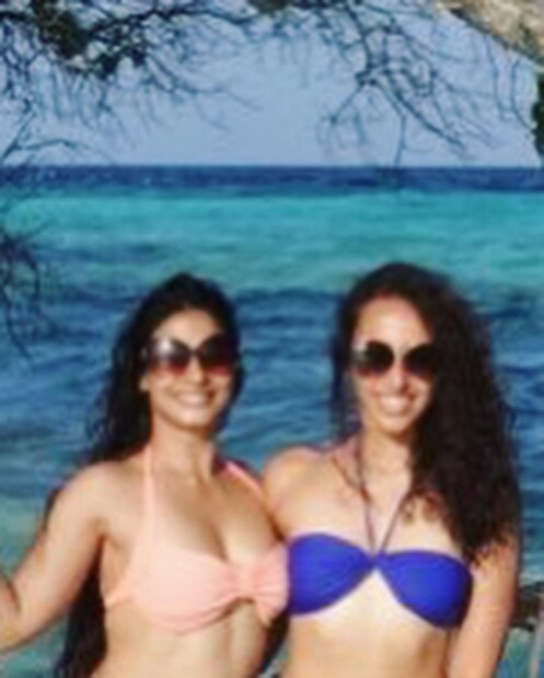 Tanishaa Mukerji with fitness guru and friend, Namrata Purohit. 