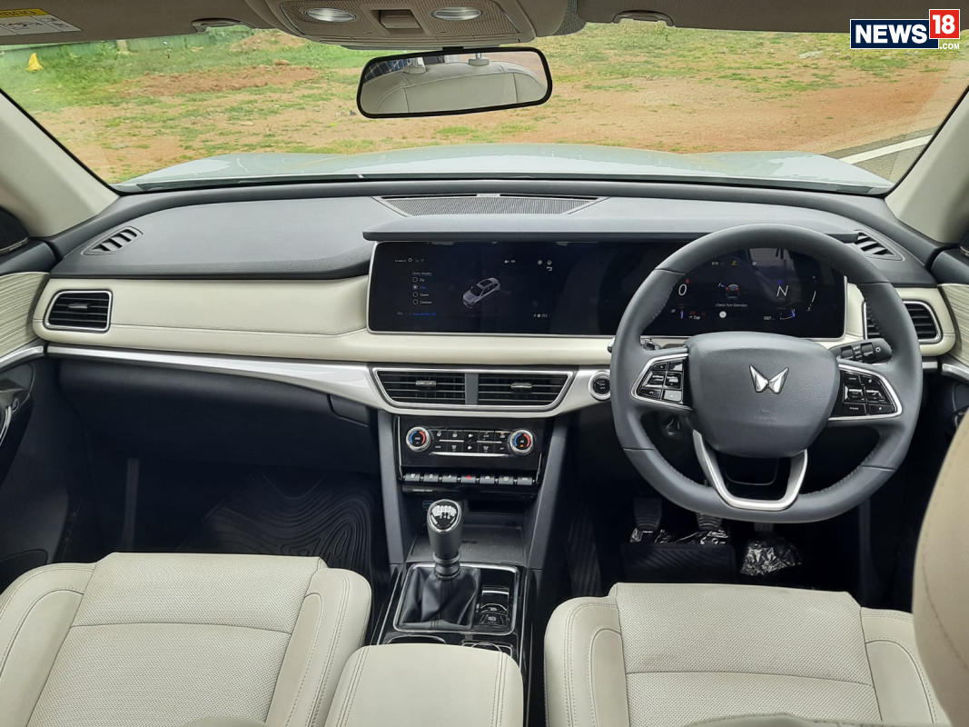  Mahindra XUV700, (Image: Arjit Garg/News18.com)