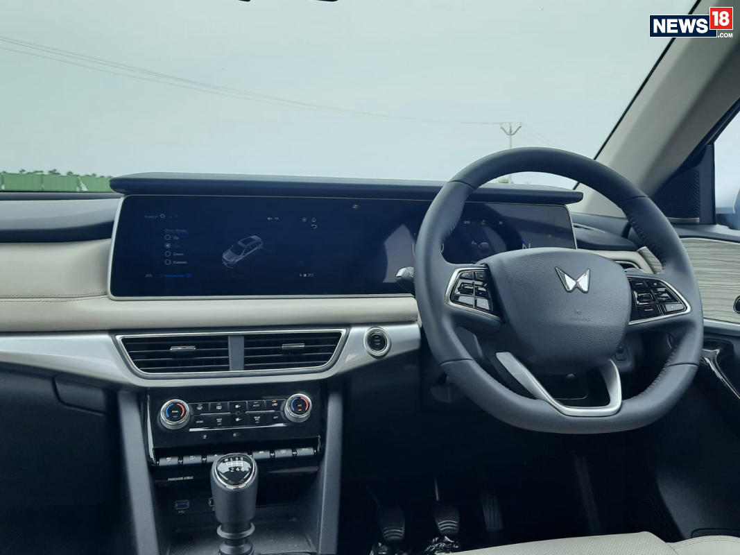  Mahindra XUV700, (Image: Arjit Garg/News18.com)
