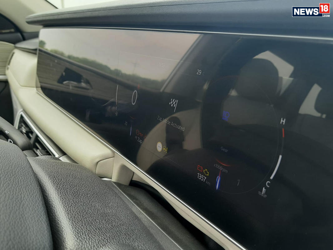  Mahindra XUV700, (Image: Arjit Garg/News18.com)