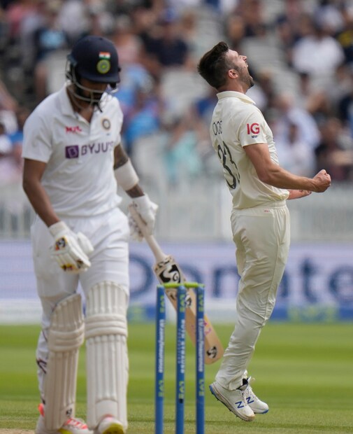 Mark Wood took three wickets on day four to put his team in command at end of day four.