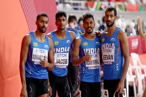 ഇന്ത്യൻ റിലേ ടീമംഗങ്ങളായ മുഹമ്മദ് അനസ് യഹിയ, അമോജ് ജേക്കബ്, നോഹ നിര്‍മല്‍ ടോം, ആരോക്യ രാജീവ് എന്നിവർ 