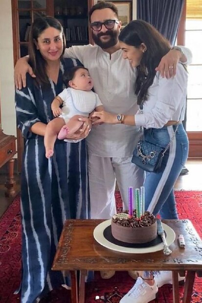  കരീന സെയ്‌ഫിനും ഇളയ മകനും സാറ അലി ഖാനുമൊപ്പം