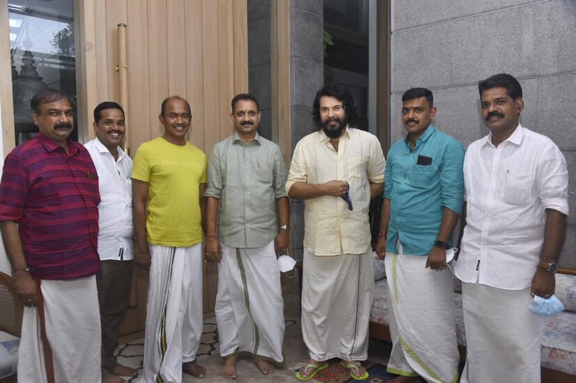  ഏകദേശം ഒരു മണിക്കൂറോളം മമ്മൂട്ടിയുടെ വീട്ടിൽ ചെലവഴിച്ച ശേഷമാണ് കെ സുരേന്ദ്രനും മറ്റ് നേതാക്കളും മടങ്ങിയത്. മാമാങ്കം സിനിമയുടെ നിമ്മാതാവ് വേണു കുന്നപ്പള്ളിയും ഈ സമയം അവിടെ ഉണ്ടായിരുന്നു.