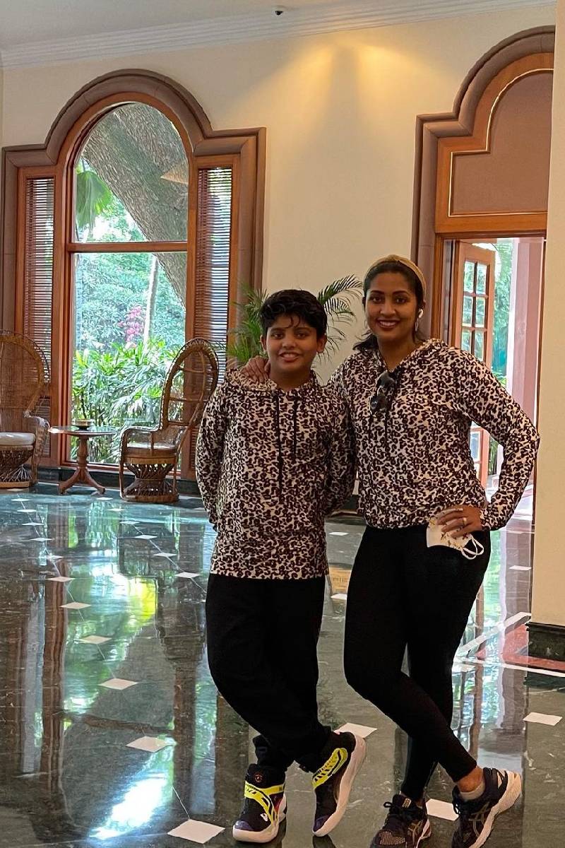  ഏറെ നാളുകൾക്കു ശേഷം നവ്യ നായർ ബിഗ് സ്‌ക്രീനിൽ മടങ്ങിയെത്താൻ തയാറെടുക്കുകയാണ്. 'ഒരുത്തീ' എന്ന സിനിമ ചിത്രീകരണം കഴിഞ്ഞിരിക്കുന്നു. വിവാഹ ശേഷം നവ്യ ഒരു ചിത്രത്തിൽ അഭിനയിച്ചിരുന്നു
