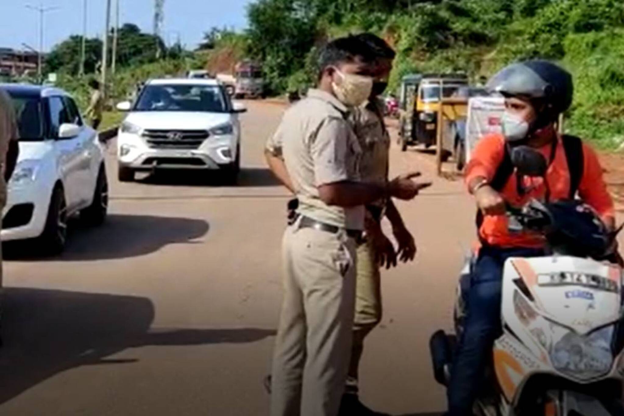 Covid 19 | സംസ്ഥാനത്ത് ഇന്ന് കോവിഡ് നിയന്ത്രണങ്ങള്‍ ലംഘിച്ചതിന്  824 പേര്‍ക്കെതിരെ കേസ്;267 പേര്‍ അറസ്റ്റില്‍