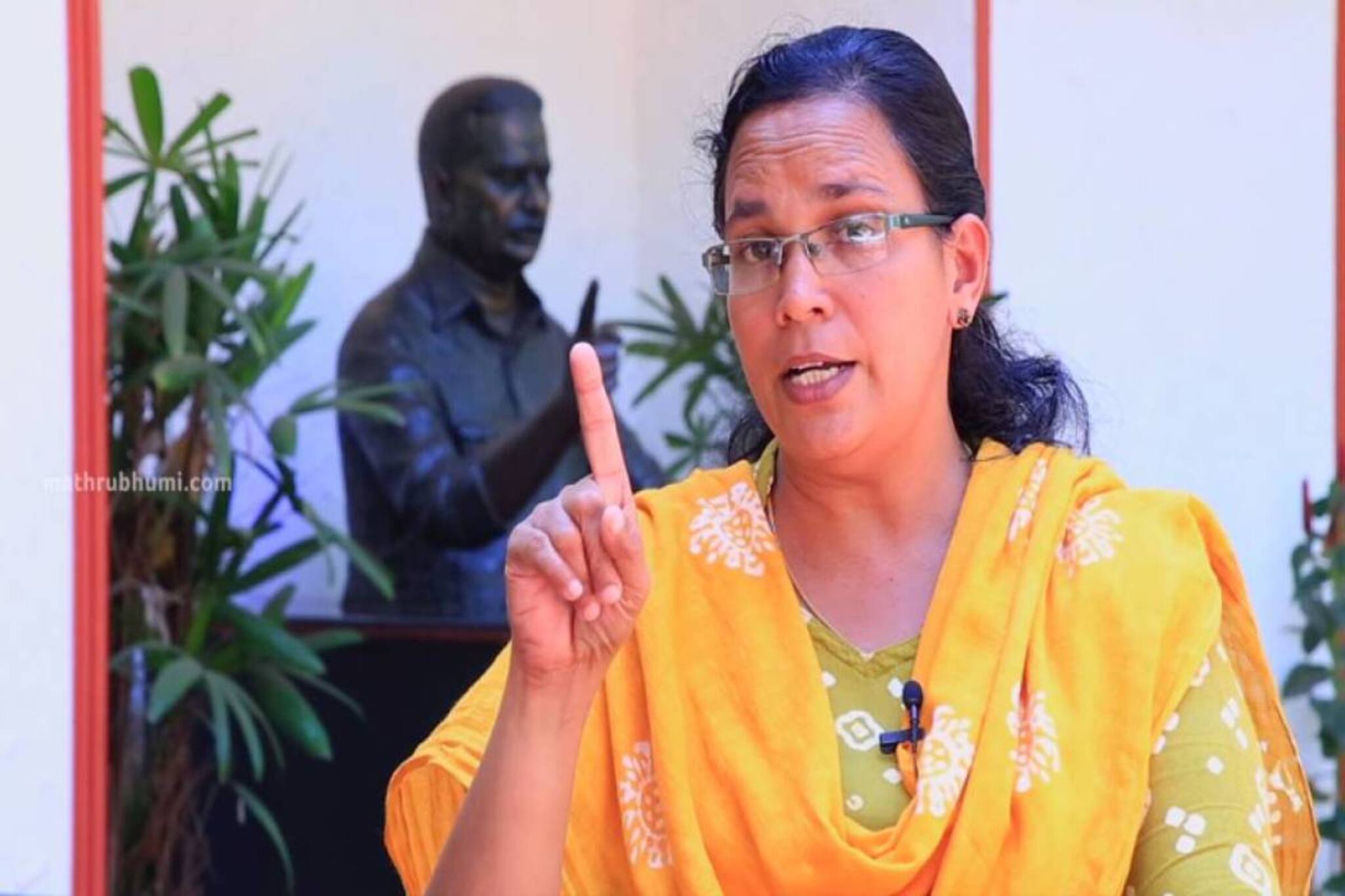 ടിപി ചന്ദ്രശേഖരന്റെ ബൈക്കിന്റെ നമ്പര്‍ ഇനി വടകര എംഎല്‍എയുടെ ഔദ്യോഗിക വാഹനത്തിന്