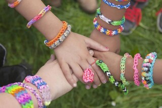 ഓഗസ്റ്റ് മാസത്തിലെ ആദ്യ ഞായറാഴ്ച്ചയാണ് ഇന്ത്യയില്‍ സൗഹൃദ ദിനമായി ആഘോഷിക്കുന്നത്. 