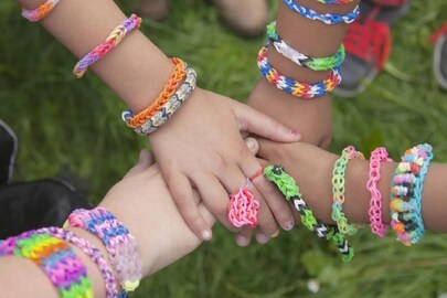 ഓഗസ്റ്റ് മാസത്തിലെ ആദ്യ ഞായറാഴ്ച്ചയാണ് ഇന്ത്യയില് സൗഹൃദ ദിനമായി ആഘോഷിക്കുന്നത്. ഓഗസ്റ്റ് മാസത്തിലെ ആദ്യ ഞായറാഴ്ച്ചയാണ് ഇന്ത്യയില് സൗഹൃദ ദിനമായി ആഘോഷിക്കുന്നത്.