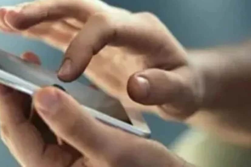 kottayam, vakathanam, sex worker, mobile phone number on toilets, miscreants, വീട്ടമ്മ, തുന്നൽക്കാരി, വാകത്താനം, ശൗചാലയങ്ങളിൽ ഫോൺ നമ്പർ, ലൈംഗിക തൊഴിലാളി