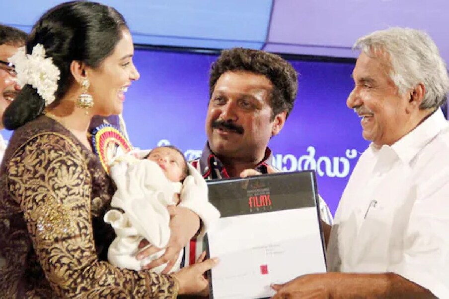  ടി എ റസാഖായിരുന്നു അനശ്വരം എന്ന 'റിവഞ്ച് ത്രില്ലറിന്' തിരക്കഥ രചിച്ചത്. മമ്മൂട്ടി ഡാനിയല്‍ ഡിസൂസ എന്ന കേന്ദ്ര കഥാപാത്രത്തെ അവതരിപ്പിച്ചു. കാതറിൻ എന്ന നായികയെ ശ്വേത മേനോനും അവതരിപ്പിച്ചു. വേണുവായിരുന്നു ചിത്രത്തിന് ക്യാമറ ചലിപ്പിച്ചത്.