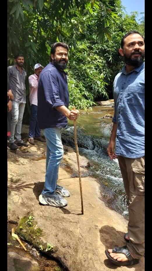 വാഗമണിലെ ഋതംഭര എക്കോ സ്പിരിറ്റ്വല് കമ്മ്യൂണ് അംഗങ്ങള്ക്ക് ഇനിയും വിസ്മയം വിട്ടുമാറിയിട്ടില്ല.