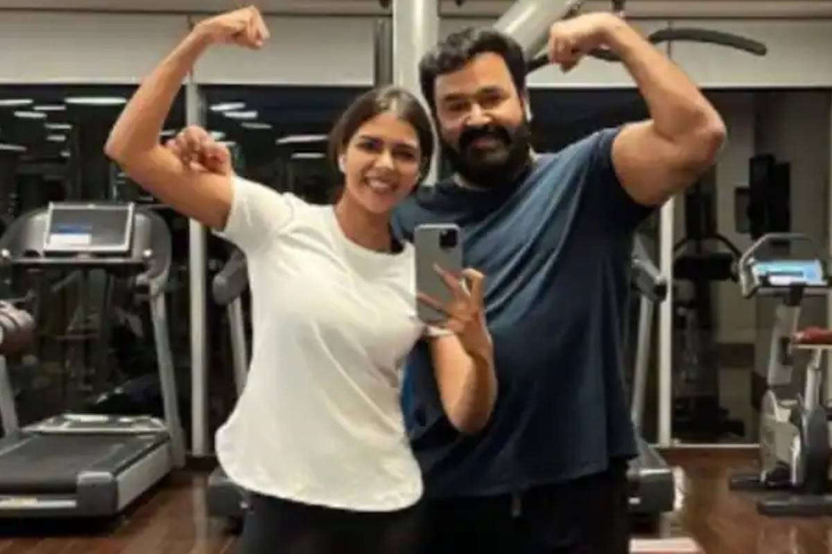 ജിമ്മില്‍ മോഹന്‍ലാലിനൊപ്പം വര്‍ക്കൗട്ട്; ചിത്രം പങ്കുവെച്ച് കല്യാണി പ്രിയദര്‍ശന്‍