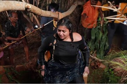 ബൗ വൗ സിനിമയിൽ നമിത ബൗ വൗ സിനിമയിൽ നമിത