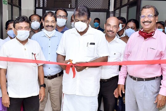 തിരുവനന്തപുരം കണ്ണാശുപത്രിയില്‍ സംഭാവന ചെയ്ത ശുദ്ധജല വിതരണ സംവിധാനം ഗതാഗത വകുപ്പ് മന്ത്രി ആന്റണി രാജു ഇന്ന് ഉദ്ഘാടനം ചെയ്തു