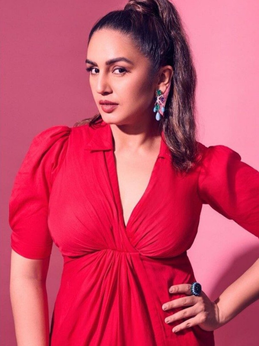  2018ൽ പുറത്തിറങ്ങിയ രജനികാന്ത് ചിത്രമായ കാലാ സംവിധാനം ചെയ്തത് പാ. രഞ്ജിത്ത് ആണ്. കാലായുടെ മുൻ കാമുകിയായ സറീന എന്ന കഥാപാത്രത്തെയാണ് ഖുറേഷി അവതരിപ്പിച്ചിരിക്കുന്നത്. ചിത്രത്തിന് കടപ്പാട്- ഇൻസ്റ്റാഗ്രാം