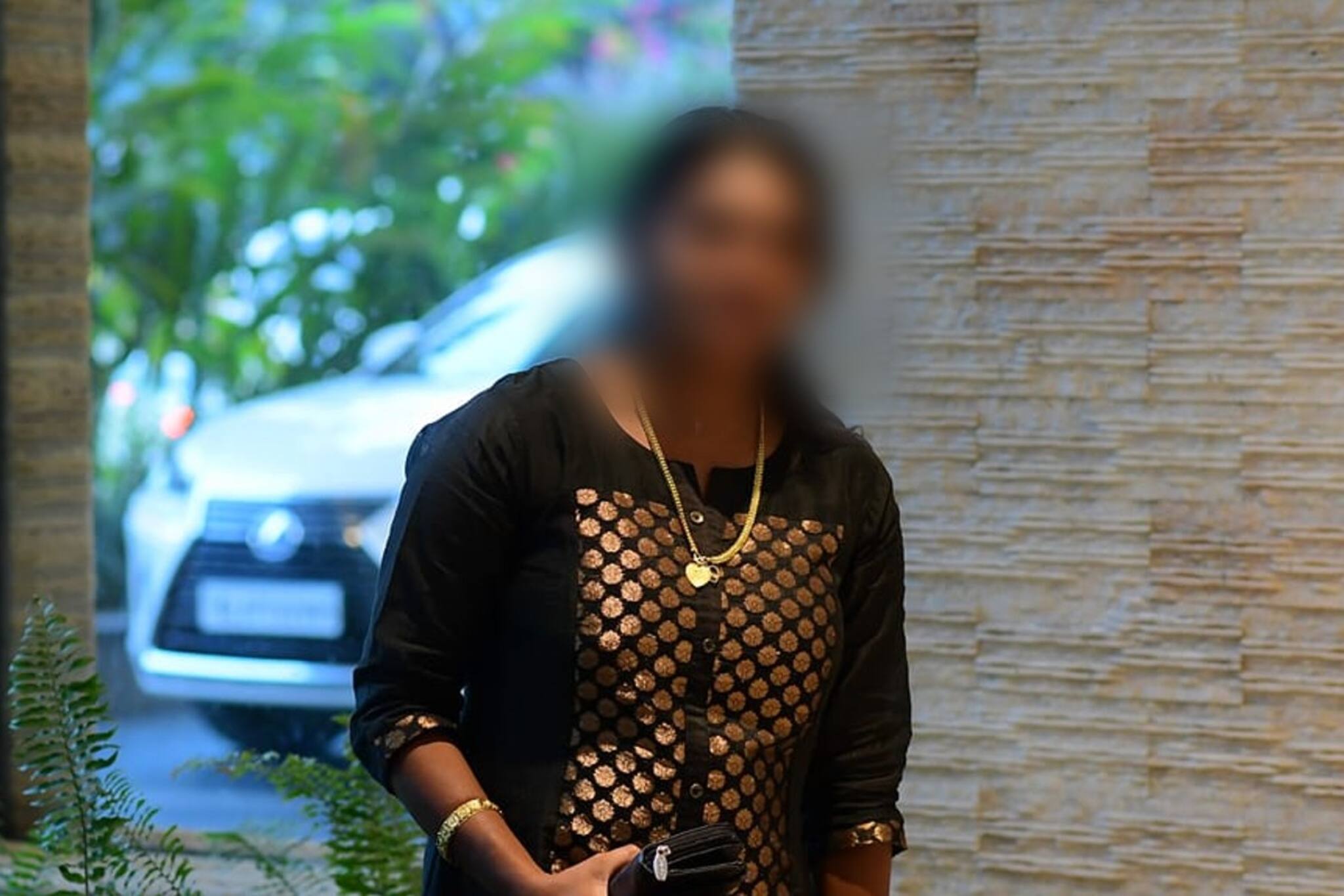 'ഹണിട്രാപ്പിന് നിര്‍ദ്ദേശിച്ചത് പരാതിക്കാരനായ SI': യുവതി