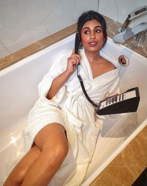  ലണ്ടൻ യൂണിവേഴ്സിറ്റി കോളേജിൽ നിന്ന് സൈക്കോളജിയിൽ ബിഎസ്‌സി ബിരുദം നേടിയയാളാണ് കിര നാരായണൻ. (Photo Credit : Instagram)