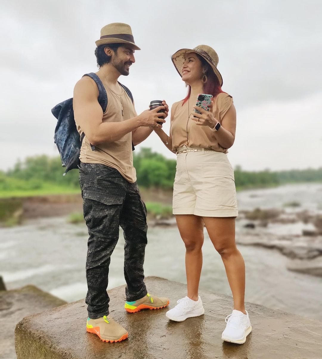  ഗുർമീത് ചൗധരിയും ഡെബിന ബോണർജിയും. (Image: Instagram)