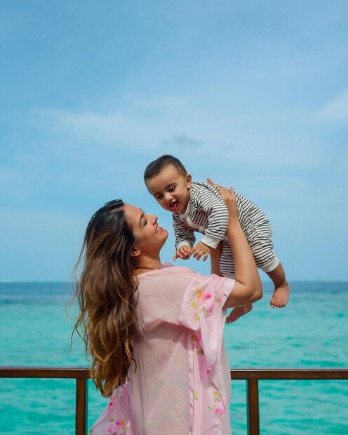 Anita Hassannandani shares an adorable moment with son Aaravv.