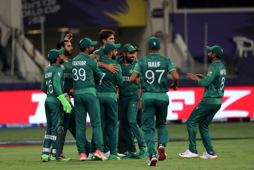 shaheen afridi celebrates after taking a wicket