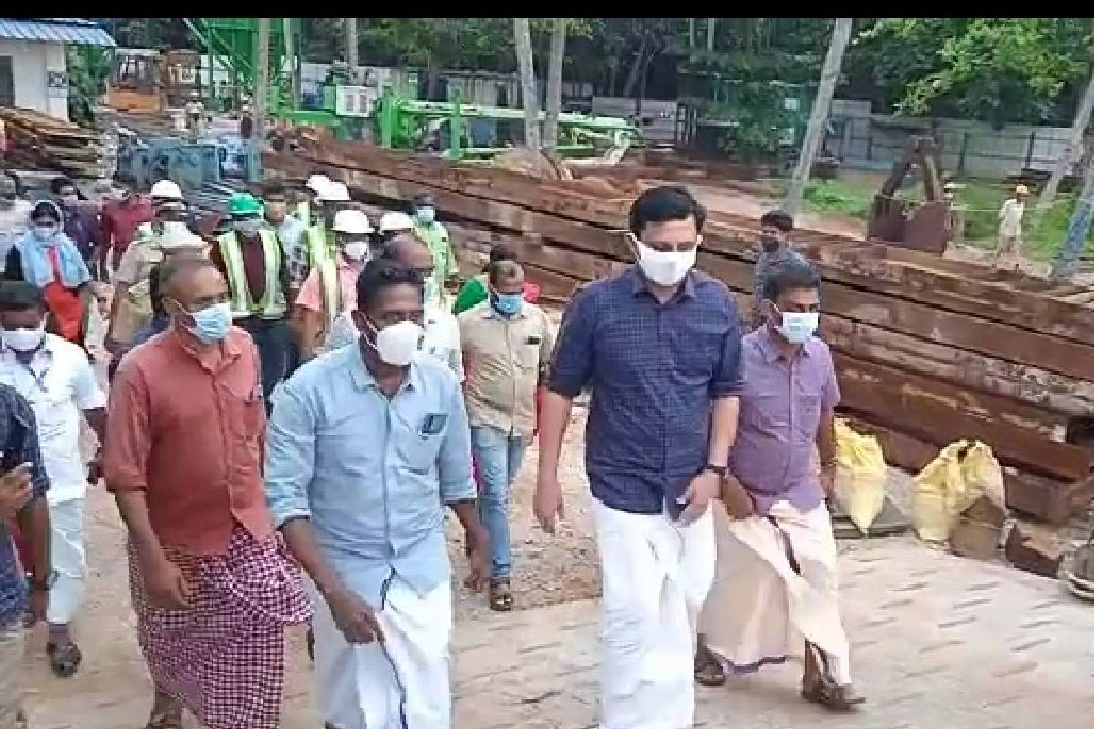 കായംകുളത്ത് നാഷണൽ ഹൈവേ യാത്രാക്ലേശം പരിഹരിക്കാൻ ഇടപെടും: മന്ത്രി മുഹമ്മദ് റിയാസ്