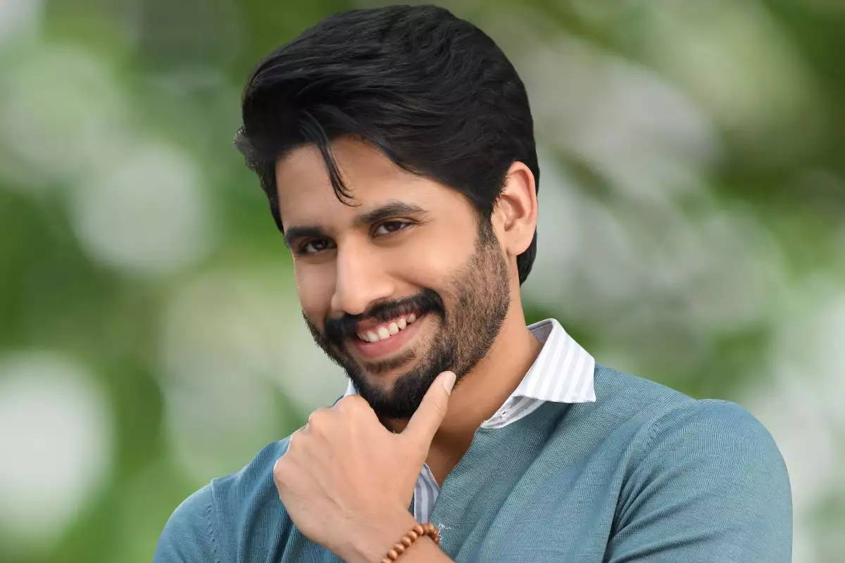  വിവാഹശേഷം തന്റെ സിനിമകളിൽ ബോൾഡ് സീനുകളും ഐറ്റം നമ്പറുകളും ചെയ്യുന്നത് തുടരാനുള്ള സാമന്തയുടെ തീരുമാനത്തിൽ നാഗ ചൈതന്യ മാത്രമല്ല, അദ്ദേഹത്തിന്റെ അച്ഛൻ നാഗാർജുന അക്കിനേനിയും മറ്റുള്ളവരും തൃപ്തരല്ലെന്നാണ് ഈ റിപ്പോർട്ട് പറയുന്നത്. ഏറെ ശ്രദ്ധിക്കപ്പെട്ട വെബ് സീരീസ് ഫാമിലി മാൻ 2 ലെ സാമന്തയുടെ ചൂടൻ രംഗം കണ്ട് നാഗ ചൈതന്യയും കുടുംബവും പൂർണ്ണമായും ഞെട്ടിപ്പോയെന്നും റിപ്പോർട്ടിൽ പറയുന്നു.