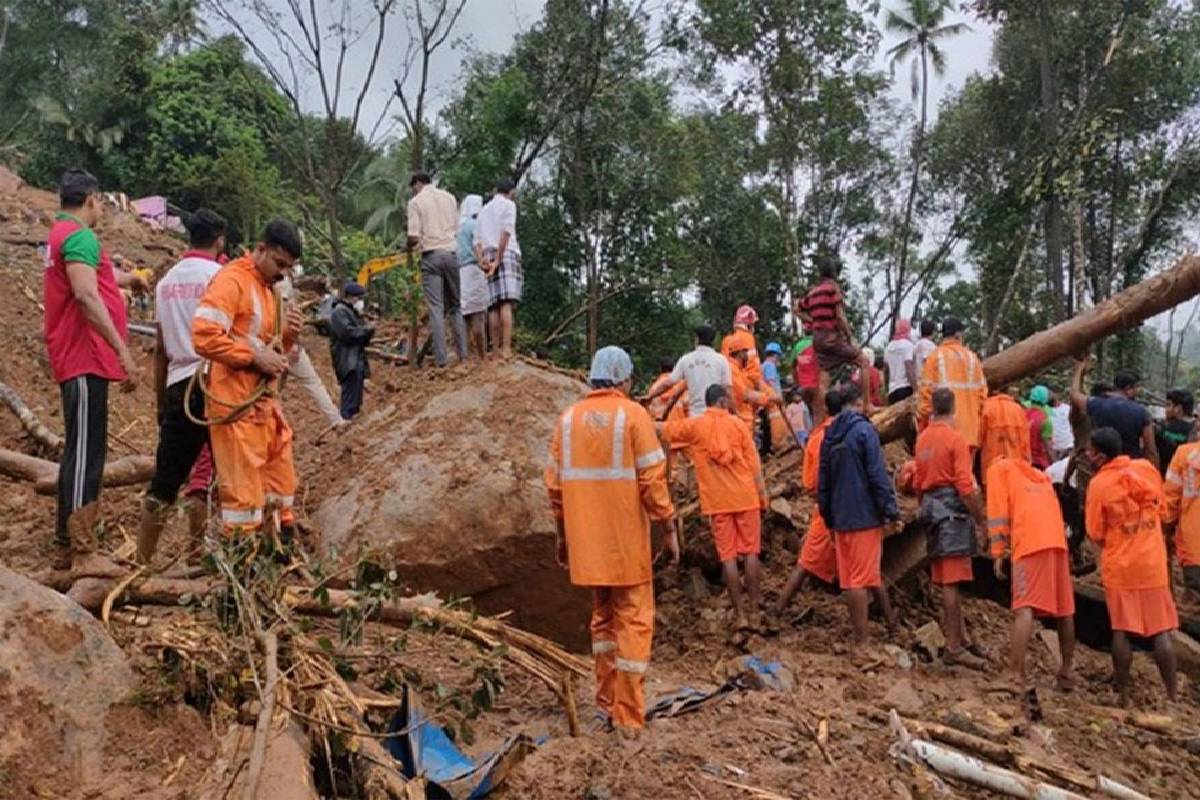  കൊക്കയാറിൽ ഇന്ന് രാവിലെ ആരംഭിച്ച രക്ഷാ പ്രവർത്തനം