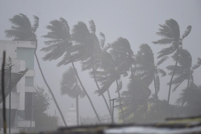 kerala rain, low pressure in Arabian sea, rain alert, Rain in Kerala, Orange Alert, Rain, Heavy Rain, Heavy Rain I n kerala,