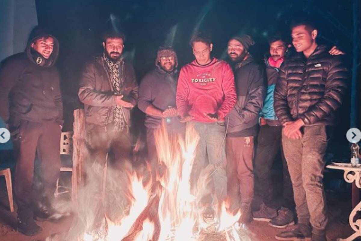  ഹിമാചല്‍ പ്രദേശിലെ കാഴ്ചകളും അവിടെയുള്ള ആളുകളുടെ ഒപ്പമുള്ള ചിത്രങ്ങളുമാണ് താരം ഇന്‍സ്റ്റാഗ്രാമില്‍ പോസ്റ്റ് ചെയ്തിരിക്കുന്നത്. കഴിഞ്ഞ ദിവസം പോസ്റ്റ് ചെയ്ത ചിത്രങ്ങള്‍ കണ്ട് താന്‍ ദുഃഖത്തിലോ വിഷാദത്തിലാണെന്ന് കരുതിയെങ്കില്‍ അങ്ങനെയല്ല എന്നയിരുന്നു താരം ചിത്രത്തിനൊപ്പം കുറിച്ചത്.