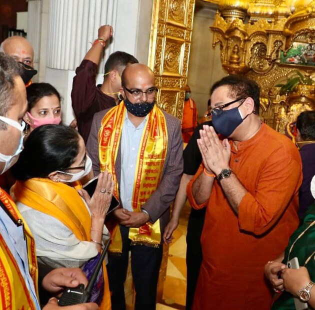  മൂന്നു ദിവസത്തെ സന്ദർശനത്തിനായാണ് മമത ബാനർജി മുംബൈയിലെത്തിയത്. Credits: News18