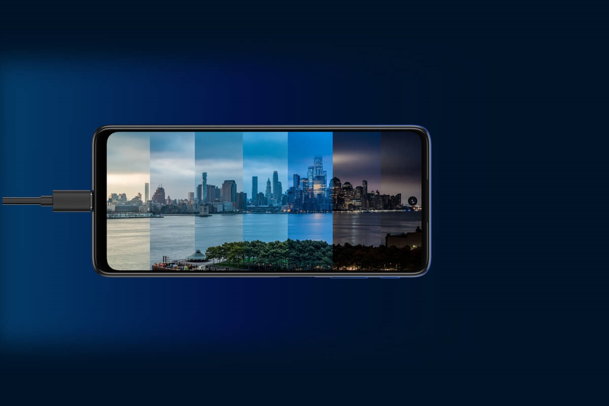  6. Moto G51 സ്മാർട്ട്‌ഫോണിന് 120Hz റിഫ്രഷ് നിരക്കുള്ള 6.8 ഇഞ്ച് LCD ഡിസ്‌പ്ലേയുണ്ട്. 5,000 mAh ബാറ്ററിയാണ് ഈ സ്മാർട്ട്ഫോണിനുള്ളത്. 20 വാട്ട് അതിവേഗ ചാർജിംഗ് പിന്തുണയ്ക്കുന്നു. 30 മണിക്കൂർ ബാറ്ററി ലൈഫ് ലഭിക്കുമെന്ന് കമ്പനി പറയുന്നു. ‌ (ചിത്രം: മോട്ടറോള ഇന്ത്യ)