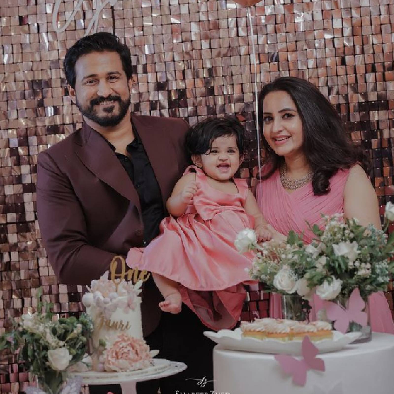  ഭാമയും അരുണും മകളുടെ ഒന്നാം പിറന്നാൾ വേളയിൽ (ഇൻസ്റ്റഗ്രാം)