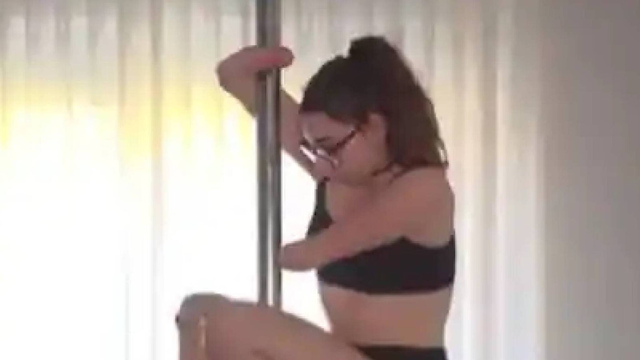 Francesca  Cesarini | കൈകളും ഒരു കാലുമില്ലാതെ അക്രോബാറ്റിക് പോള്‍ ഡാന്‍സറായ പതിനഞ്ചു വയസ്സുകാരി