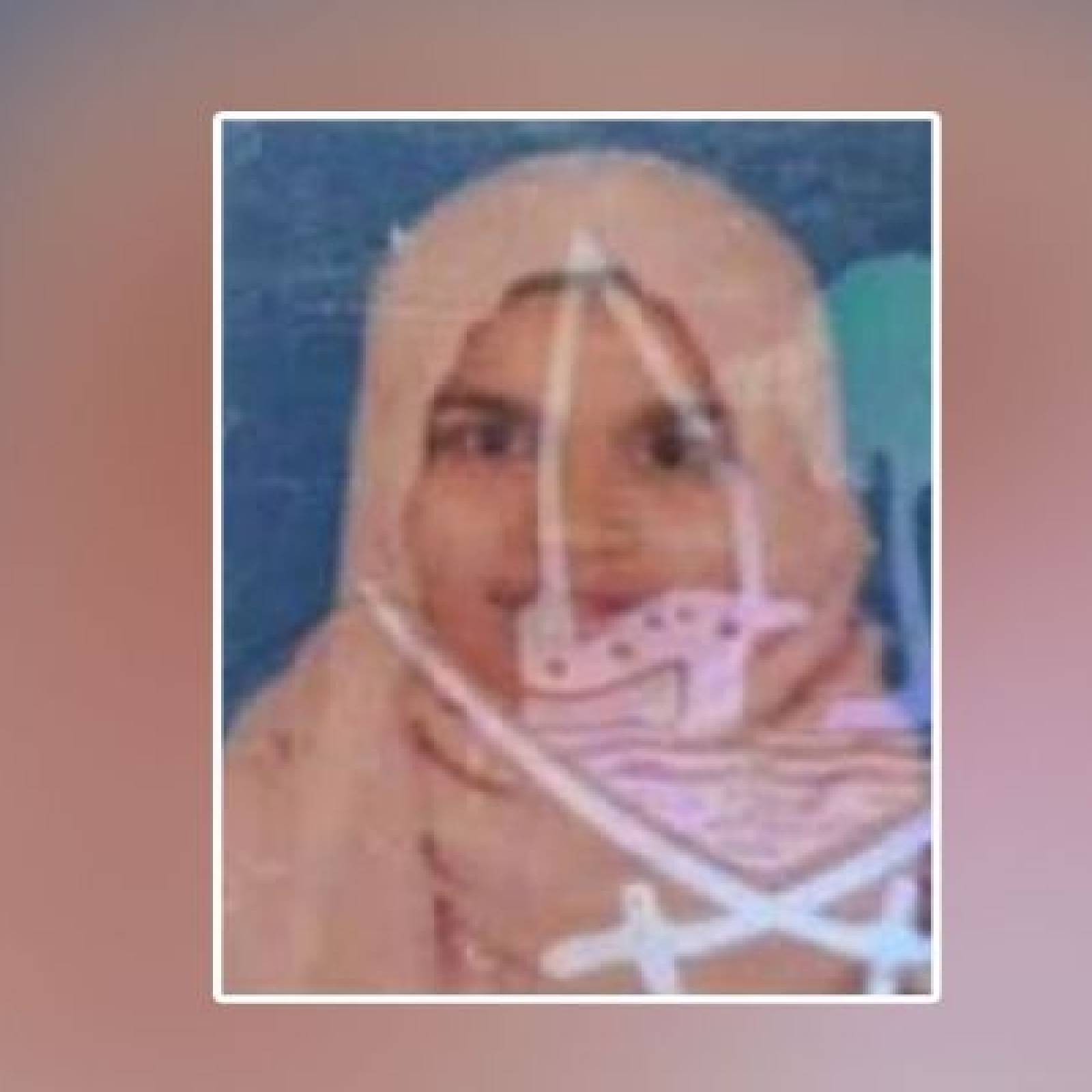 കുളിമുറിയില്‍നിന്ന് പുറത്തുവരാത്തതിനെ തുടര്‍ന്ന് വാതില്‍ തുറന്ന് നോക്കിയപ്പോഴാണ് മരിച്ച് കിടക്കുന്നത് കണ്ടത്.
