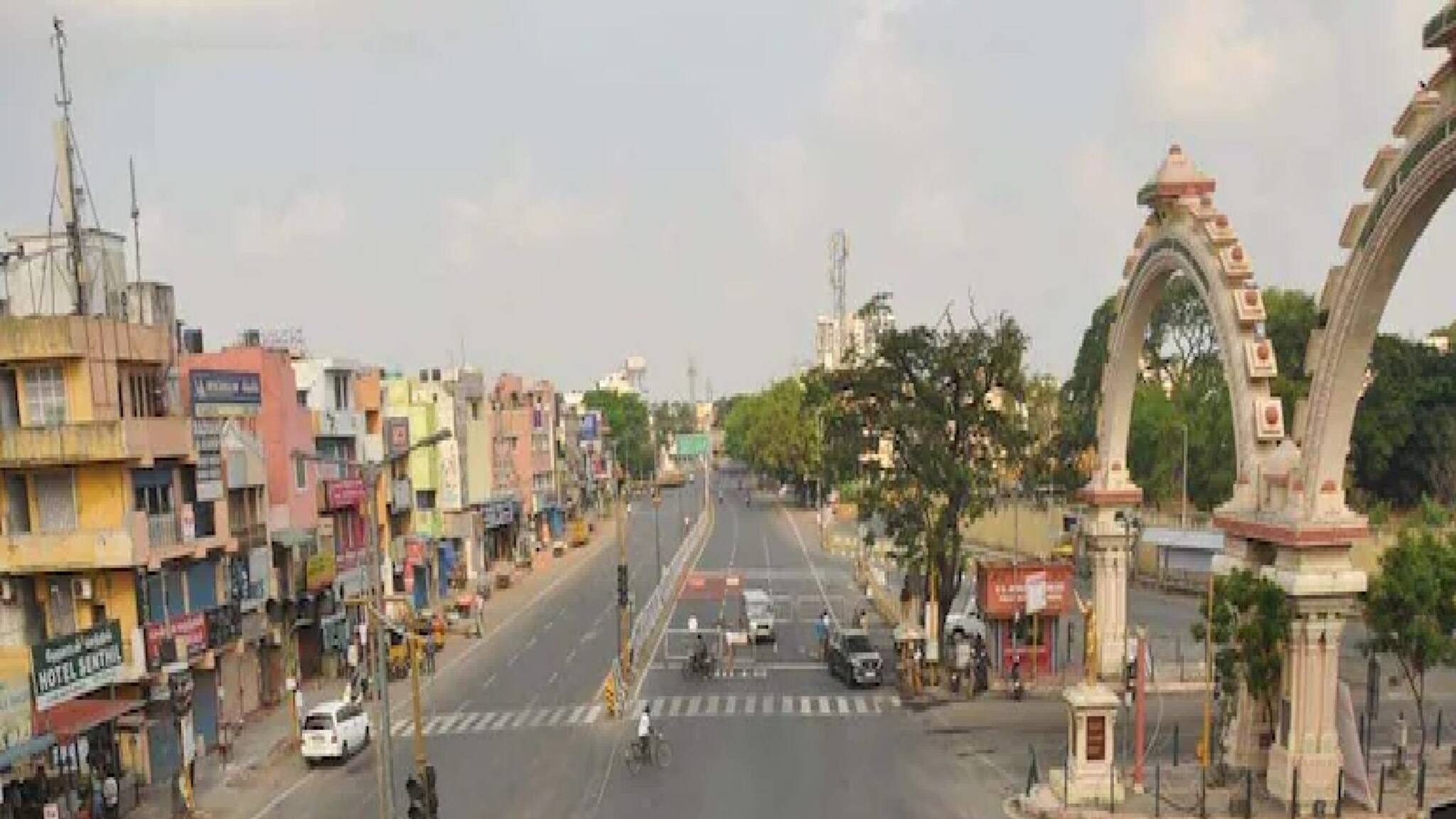 Lockdown in Tamil Nadu | തമിഴ്നാട്ടിൽ ഞായറാഴ്ച സമ്പൂർണ ലോക്ക്ഡൗൺ; മെഗാ വാക്‌സിൻ ക്യാമ്പുകൾ ശനിയാഴ്ചത്തേക്ക് മാറ്റും