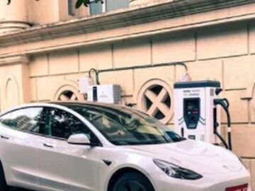 tesla_Model_3